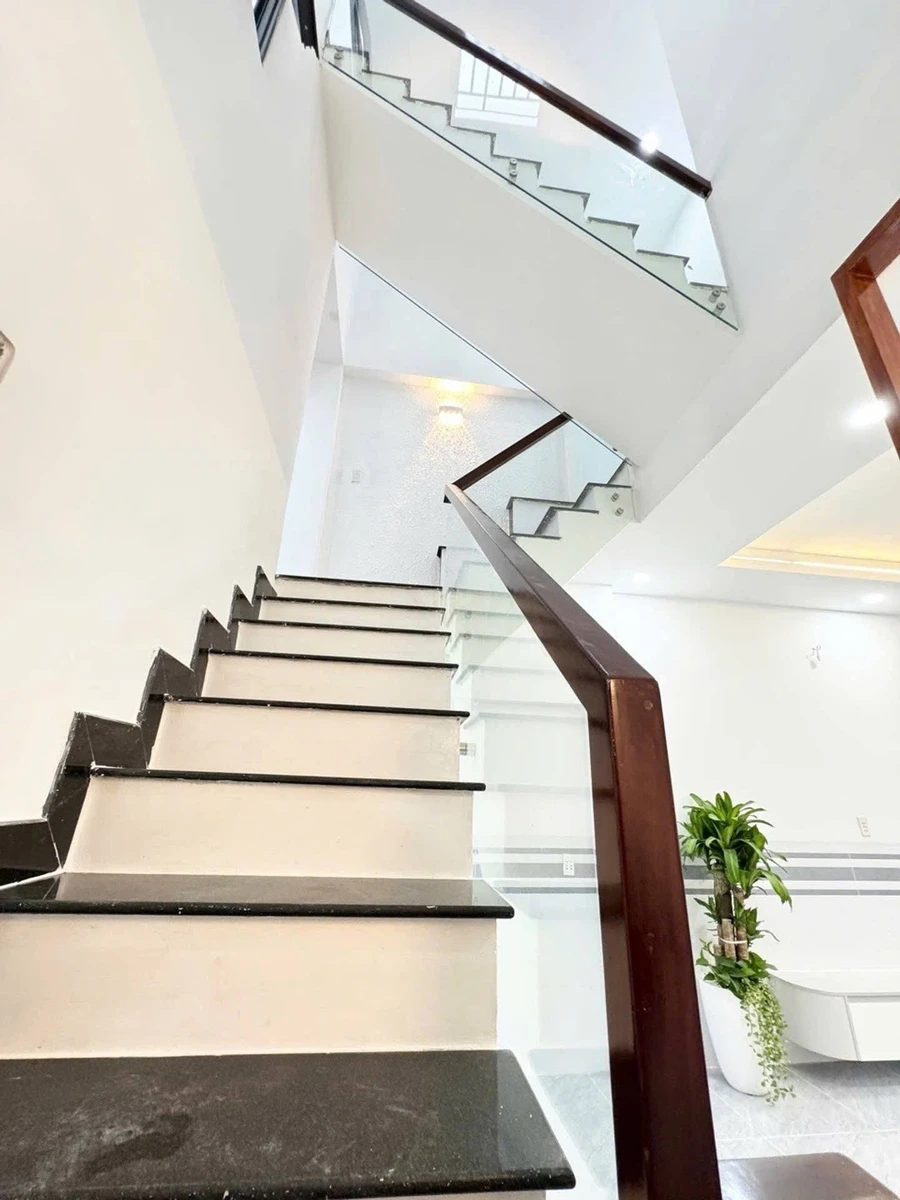 Nhà bán 3 tầng 51m² gần Lê Trọng Tấn, 5.1 tỷ - Ảnh thu nhỏ 3