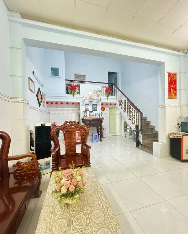 Bán nhà 2 tầng 110m2, 3PN, hẻm ô tô, gần chợ Hiệp Bình, Thủ Đức, giá nhỉnh 6 tỷ