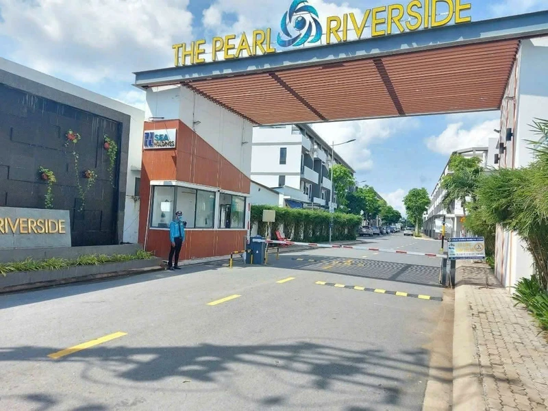 Bán nhà phố 1 trệt 3 lầu The Pearl Riverside 70m2 sổ hồng, Bến Lức, Long An