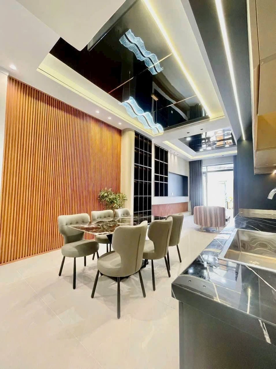 Bán nhà phố 140m² 3 phòng ngủ gần Big C Tân Hiệp - Ảnh thu nhỏ 2