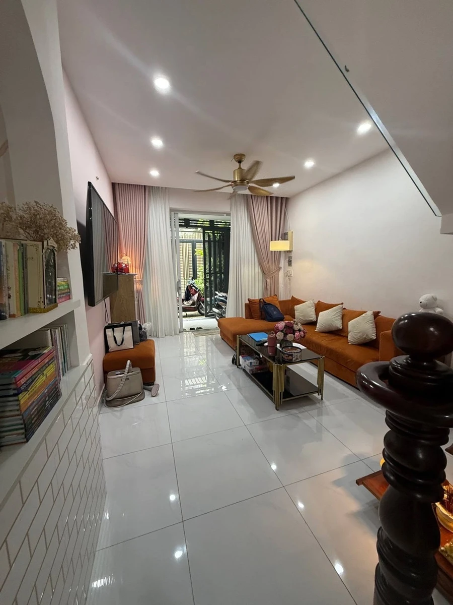 Bán nhà 2 tầng 43,2m2 đường số 1 Phường 16 Gò Vấp giá 4,6 tỷ - Ảnh thu nhỏ 2