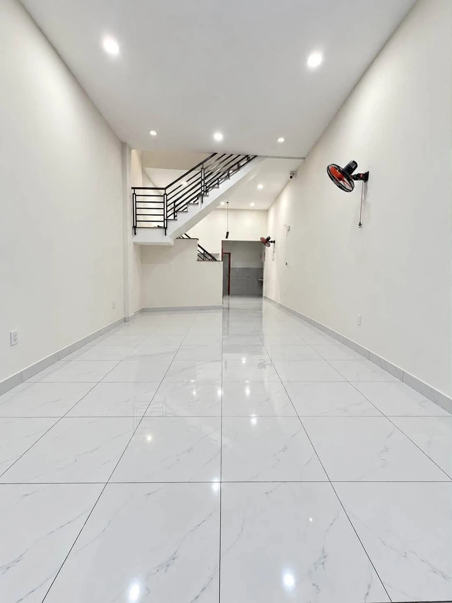 Bán nhà phố 68m2 đường Quang Trung 5 tỷ - Ảnh thu nhỏ 2