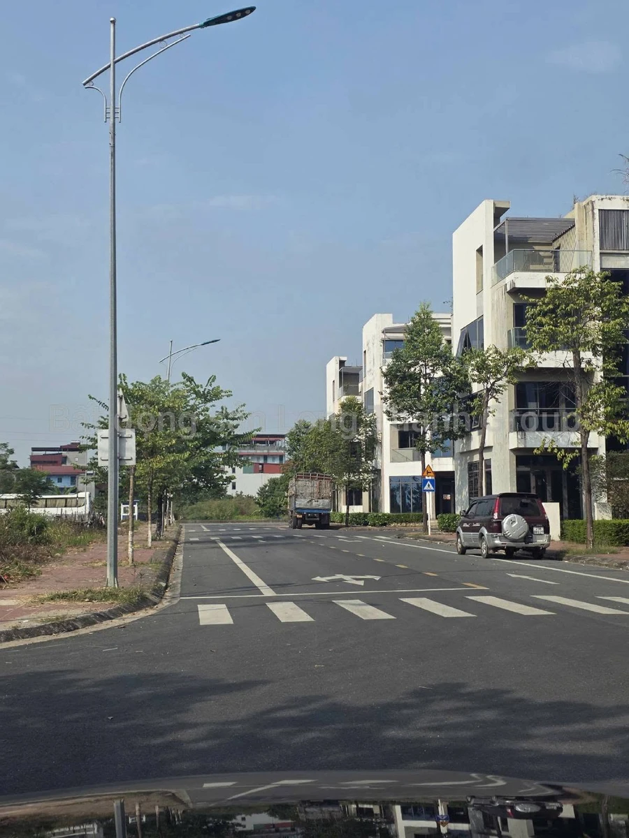 Bán shophouse 4 tầng góc ô cách 99m² Yên Phong Bắc Ninh - Ảnh 1