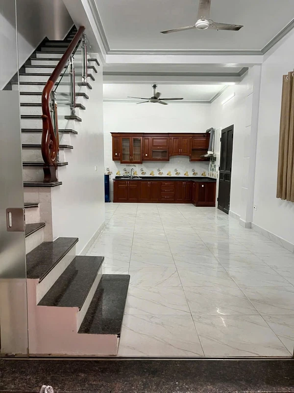 Bán nhà 3 tầng 42m2 Điện Biên Phủ Hải Dương 2 tỷ 3