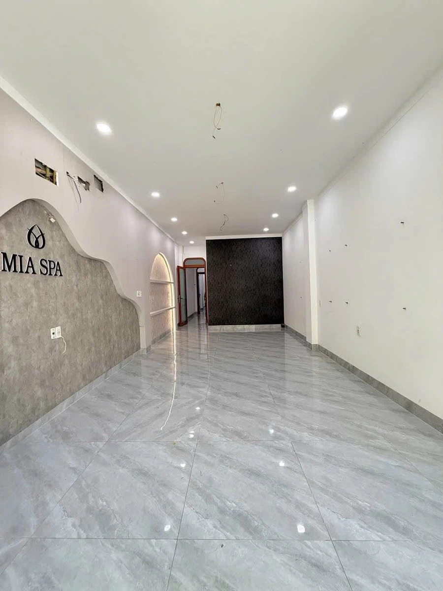 Cho thuê nhà mặt tiền 250m² Đào Duy Từ, Bình Thạnh - Ảnh thu nhỏ 4