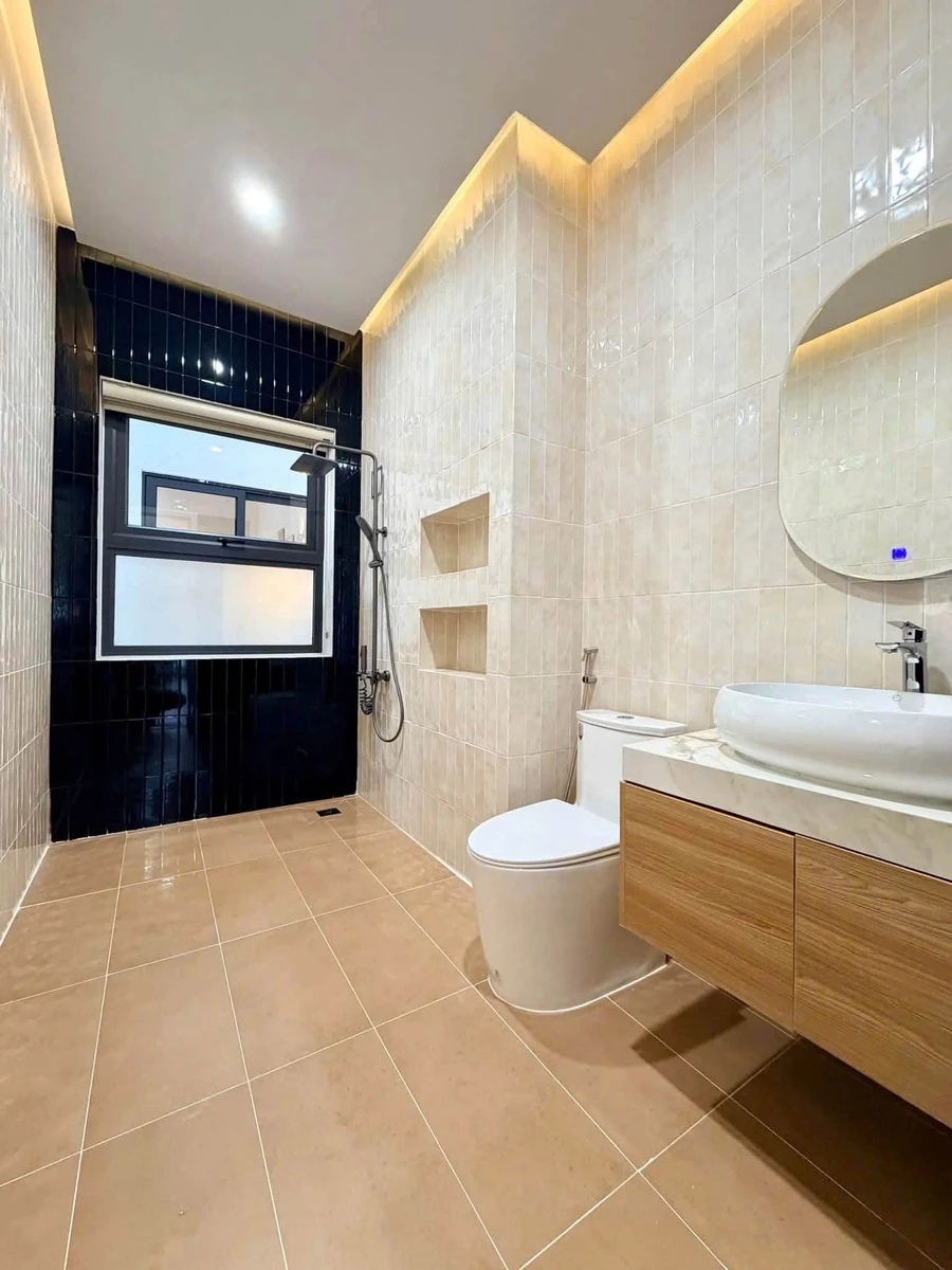 Bán nhà mặt tiền đường Xuân Diệu 1 trệt 2 lầu, 4PN, giá 8,39 tỷ, Phường Tân Lợi - Ảnh 1