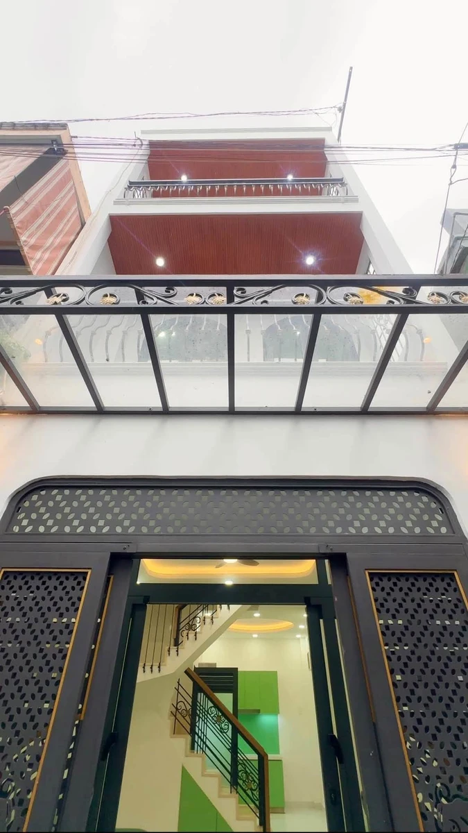 Bán nhà 3 tầng 35m2 trên đường Lê Quang Định, Tân Bình, giá 5 tỷ - Ảnh thu nhỏ 2