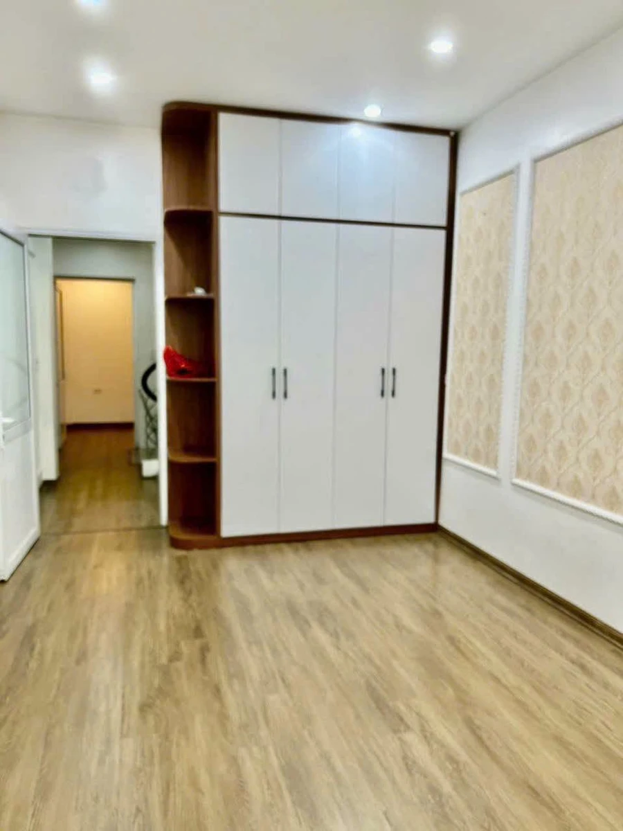 Bán nhà 3 tầng 42m² 3 PN Trần Nguyên Hãn - Ảnh thu nhỏ 3