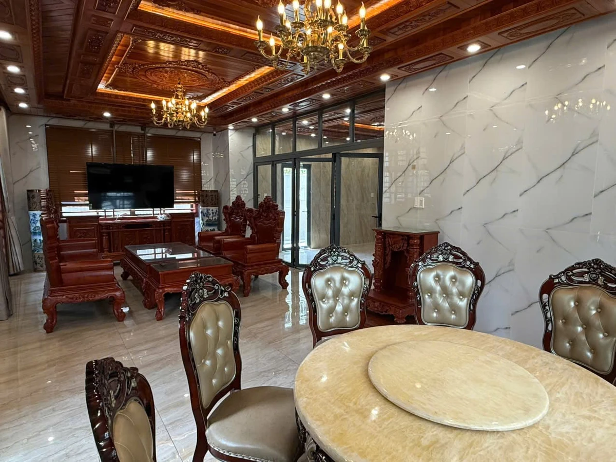 Bán biệt thự 5PN 330m² Đại Phúc Bình Chánh 38 tỷ - Ảnh thu nhỏ 3