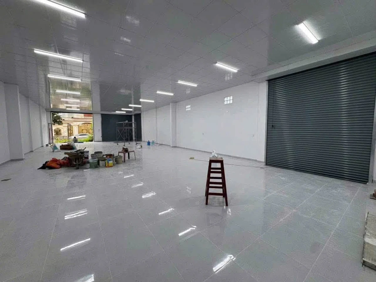 Cho thuê mặt bằng kinh doanh góc 2 mặt tiền 300m² Trảng Dài - Ảnh 1