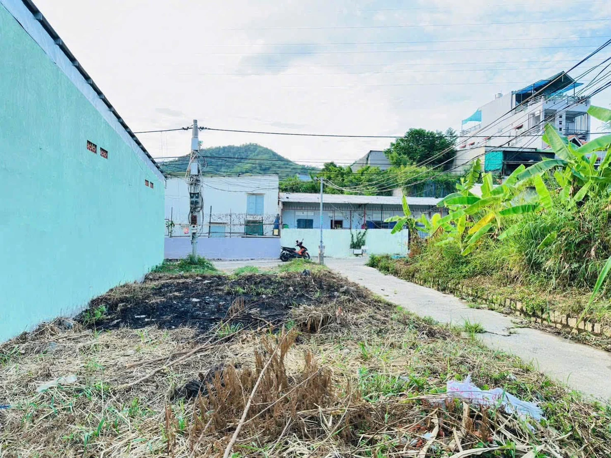 Bán đất 2 mặt tiền 148,6m² Nguyễn Xiển Nha Trang - Ảnh thu nhỏ 3