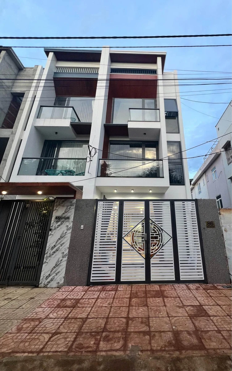 Bán nhà 1 trệt 2 lầu Ngô Văn Năm Thủ Đức, 98,5m², 7 tỷ - Ảnh 1