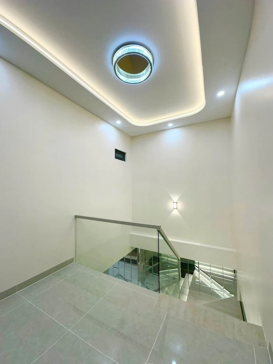 Bán nhà mặt tiền Đặng Thái Mai Rạch Giá 76m² 3PN giá 2,98 tỷ - Ảnh thu nhỏ 4
