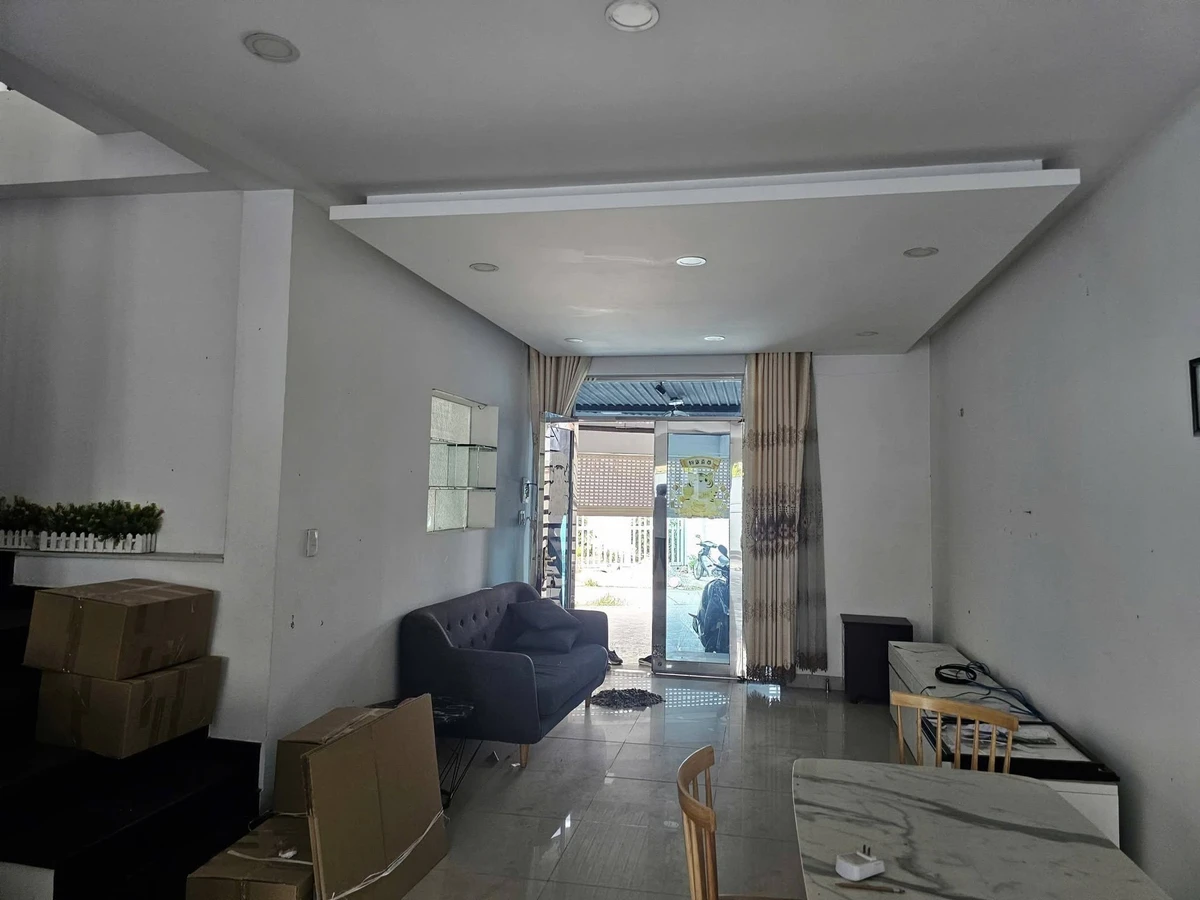 Cho thuê nhà trệt lầu 3PN 2WC 6x22m, đường DX43 Phú Mỹ, Thủ Dầu Một, giá 9 triệu/tháng - Ảnh thu nhỏ 4