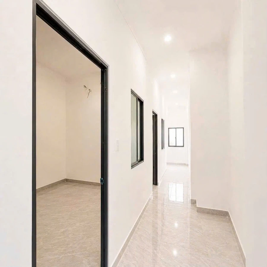 Bán nhà trệt lầu 3PN Hương Lộ 15, 99m², 300 triệu - Ảnh thu nhỏ 4