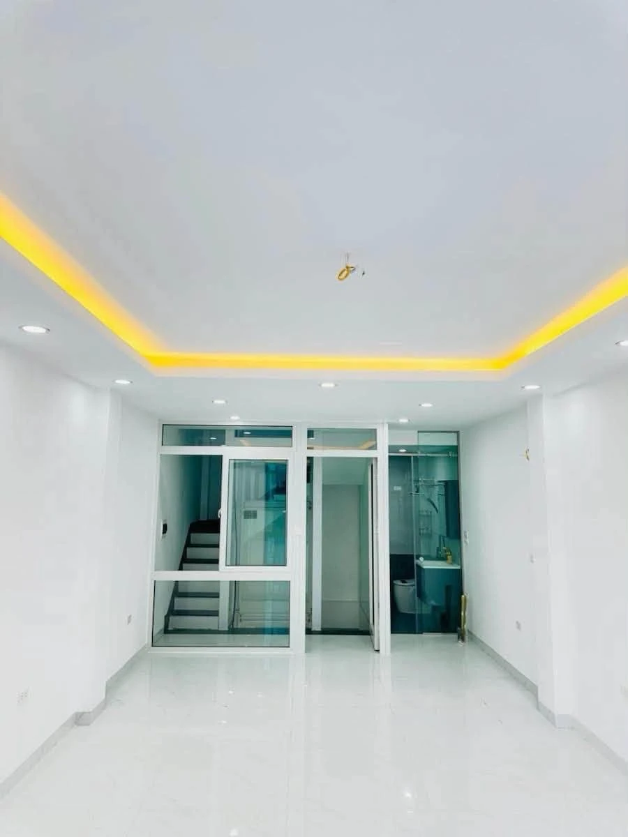 Bán nhà mặt tiền Vũ Trọng Khánh 45m2, 5 tầng, thang máy - Ảnh thu nhỏ 2