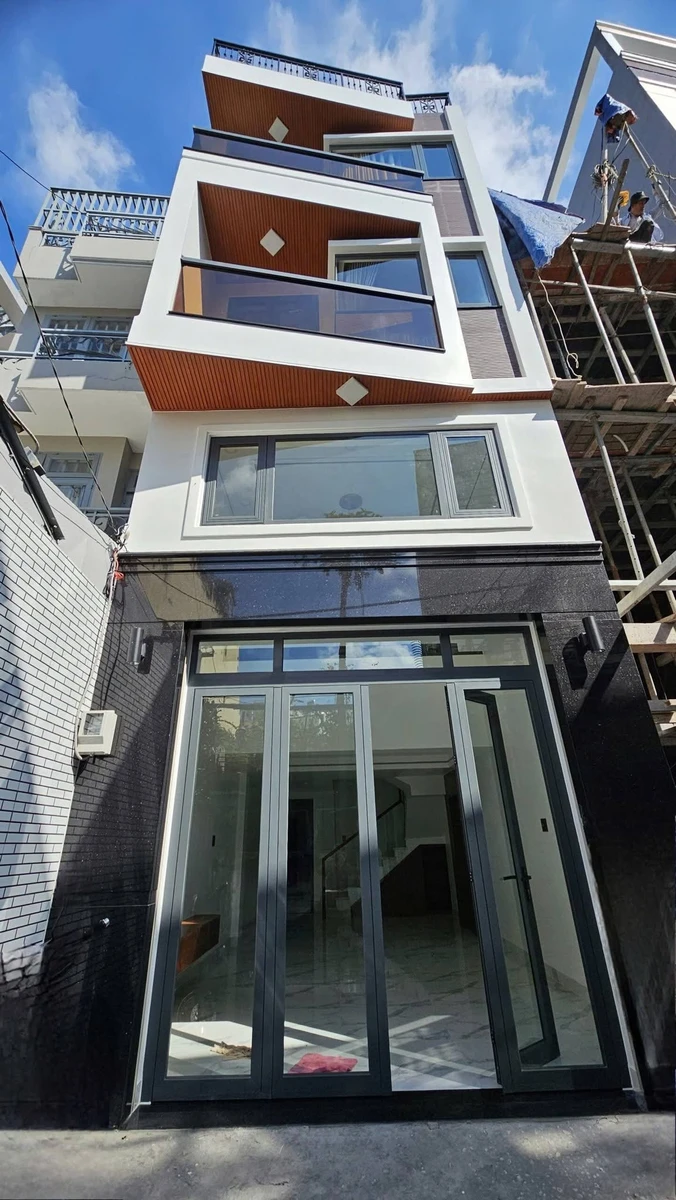 Bán nhà hẻm 40m2, 3 phòng ngủ, 4 WC, Nguyễn Văn Đậu, Q.1 - Ảnh 1