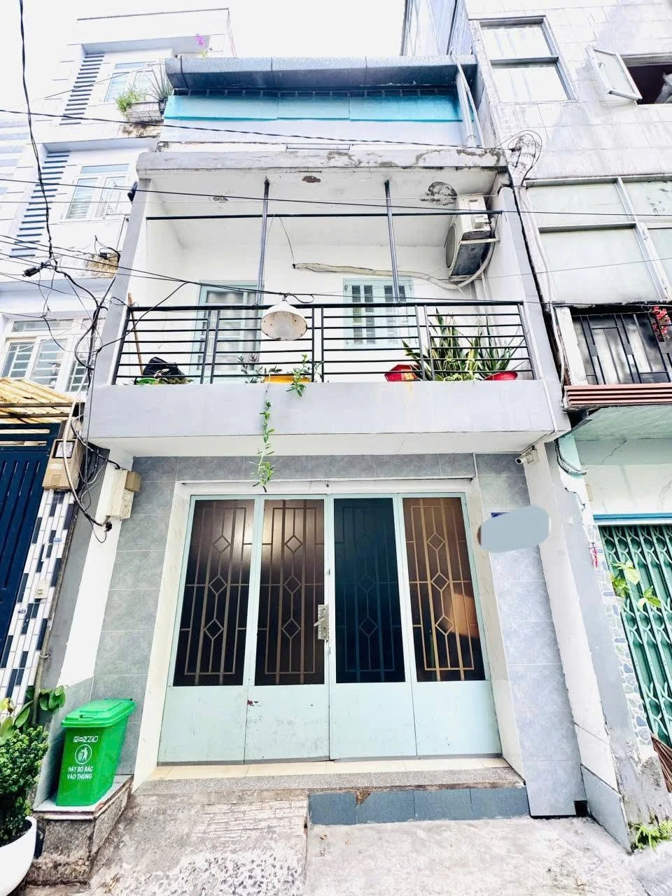 Bán nhà sát hẻm xe hơi 4x9m Cư Xá Nguyễn Trung Trực, sau Vạn Hạnh Mall, Quận 10, nhỉnh 5 tỷ - Ảnh 1