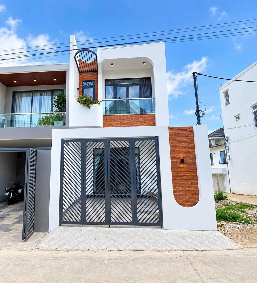 Bán nhà 96m2 3PN sổ riêng gần Văn Miếu Trấn Biên Quận 12 - Ảnh 1