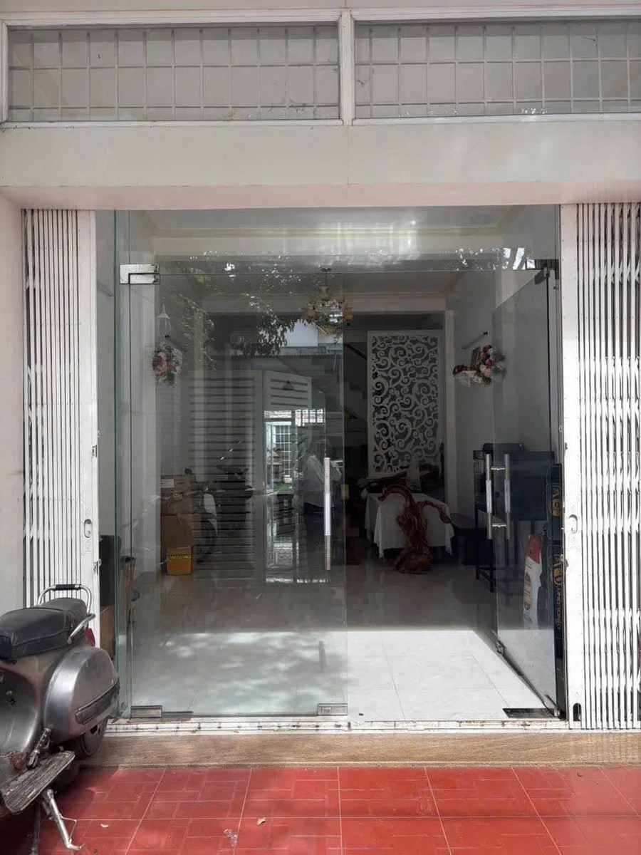 Bán nhà mặt tiền Nguyễn Bỉnh Khiêm, trung tâm Buôn Ma Thuột, 189m², 8,2 tỷ - Ảnh thu nhỏ 3