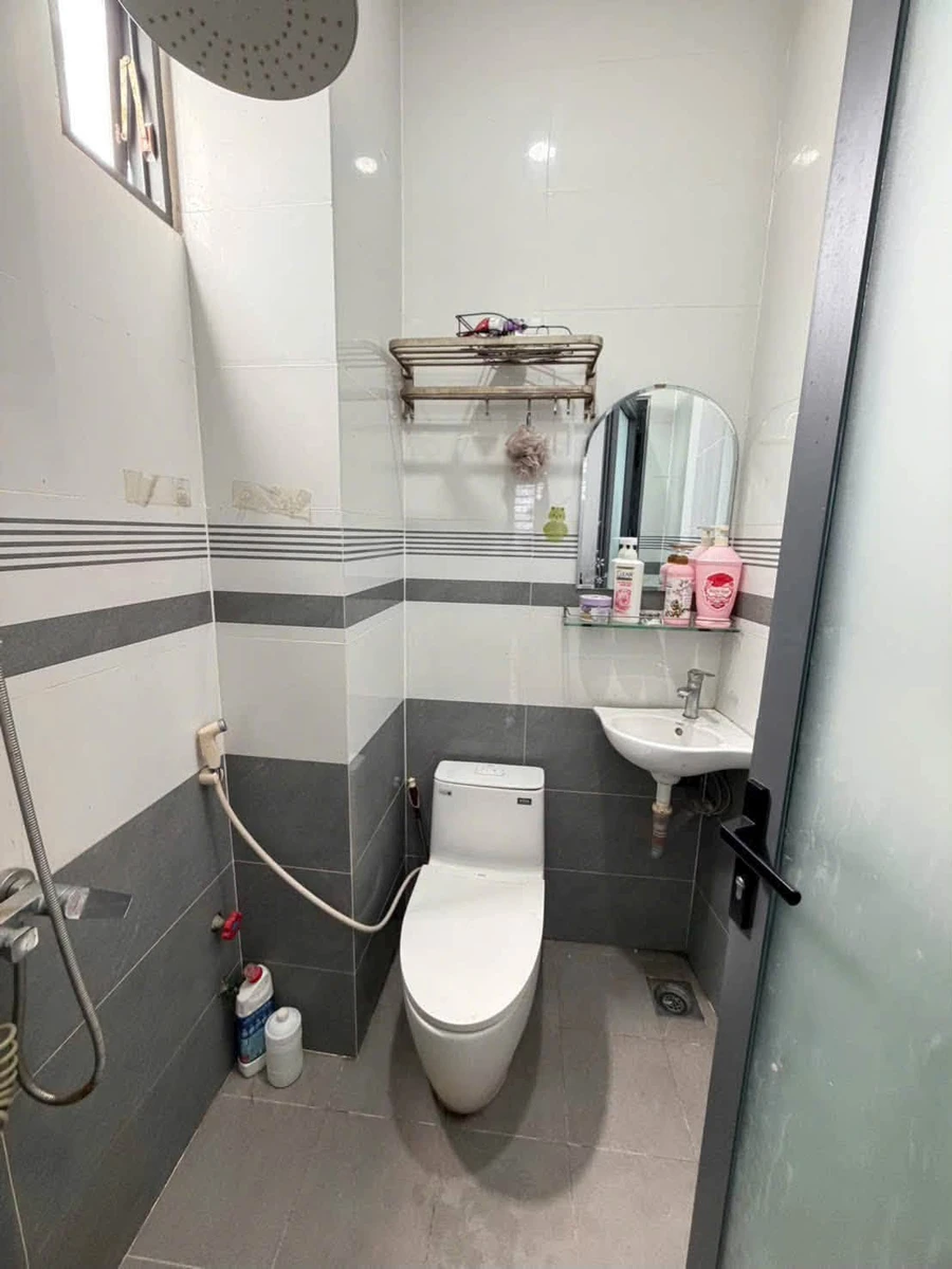 Nhà lầu 130m² 3PN 2WC gần biển Phan Thiết, 1 tỷ 690 triệu - Ảnh thu nhỏ 2