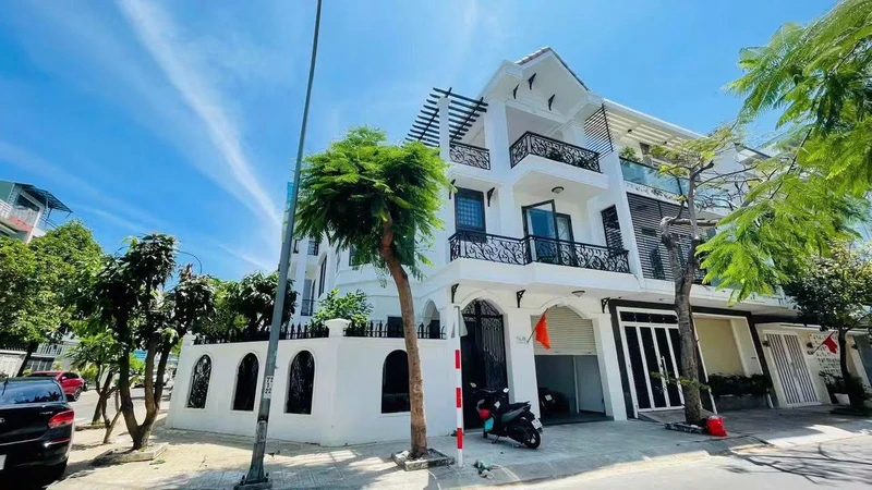 Bán biệt thự góc 2 mặt tiền 184m² Hà Quang 2 Nha Trang