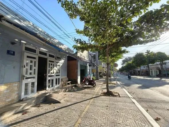 Bán nhà mặt tiền Nguyễn Văn Cừ 164m2, 2 phòng ngủ, 6,5 tỷ - Ảnh 1