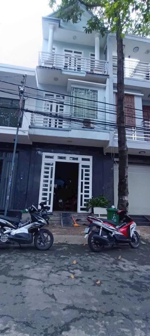 Cho thuê nhà 1 trệt 2 lầu 80m² full nội thất 11 triệu/tháng - Ảnh 1