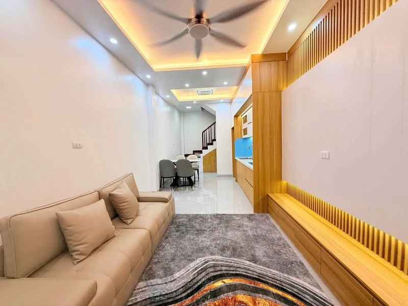 Bán nhà phố 4PN 36m2 mặt tiền Trần Thái Tông, Cầu Giấy
