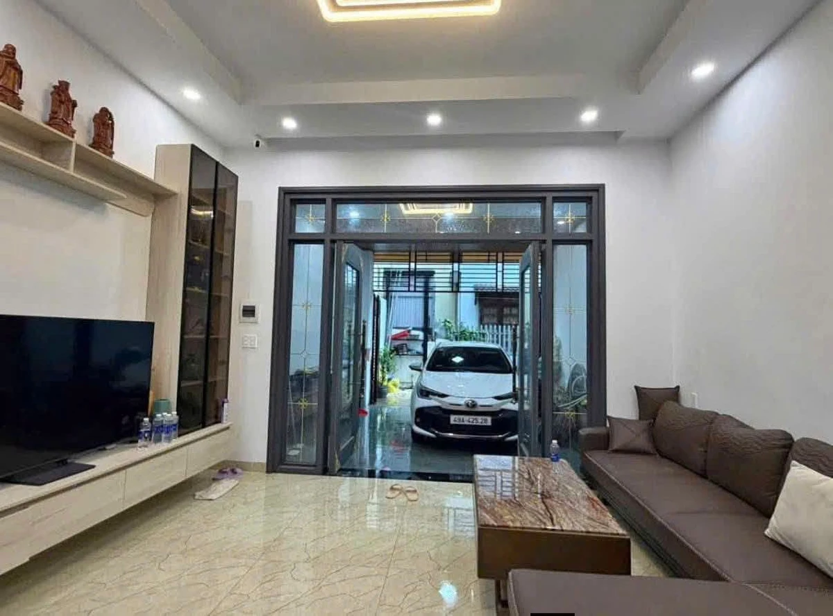 Bán nhà 3 tầng 83m2, 5 phòng ngủ, 6WC, sổ riêng tại Mê Linh, Phường 9, Đà Lạt - Ảnh thu nhỏ 2