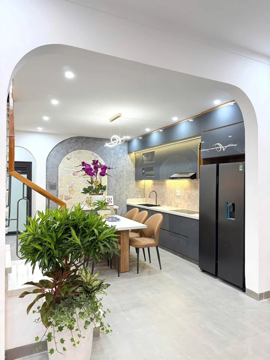 Bán nhà mặt tiền kinh doanh Nguyễn Trãi 80 m2, 5 tỷ 980 - Ảnh thu nhỏ 5