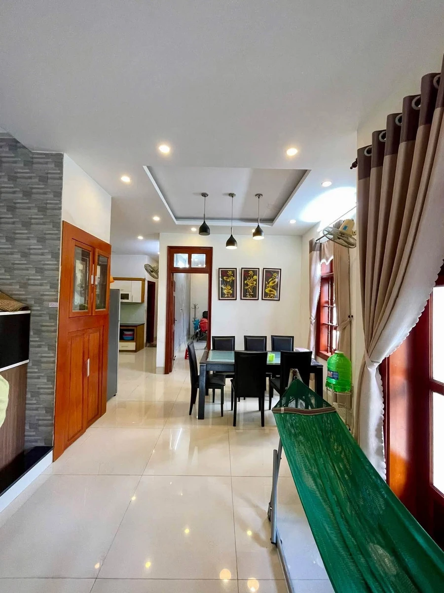 Bán nhà 1 trệt 1 lầu 200m², 4 phòng ngủ, giá 6 tỷ tại Long Toàn, Bà Rịa - Ảnh thu nhỏ 3