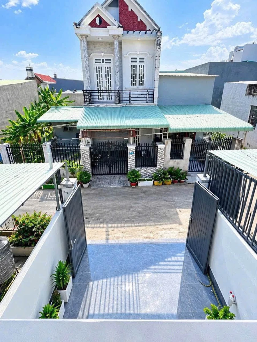 Bán nhà 1 trệt 1 lầu 4PN 105m² gần Đồng Khởi, Quận 1 - Ảnh thu nhỏ 3
