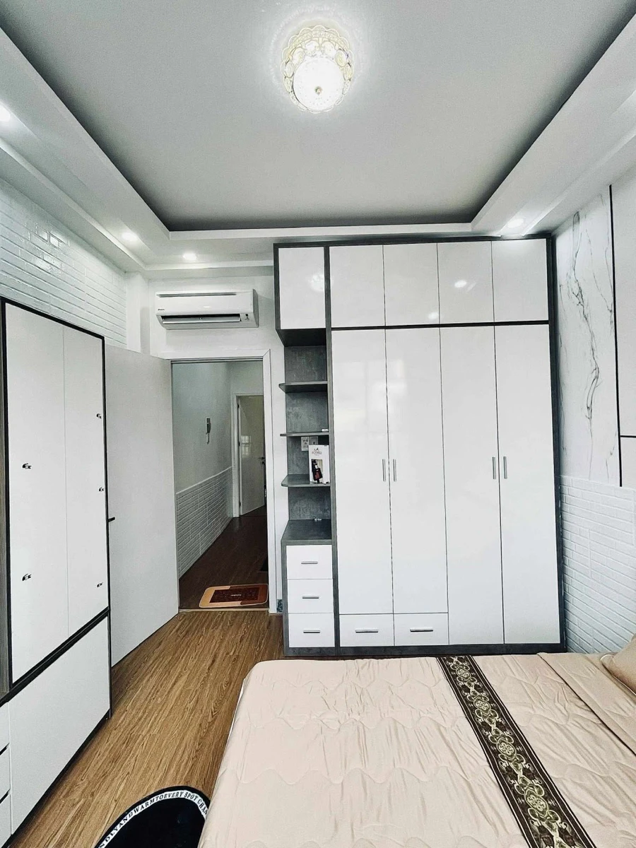 Bán nhà 4 tầng hẻm thông mặt tiền Phan Văn Trị, 140m², 5PN, 6.8 tỷ - Ảnh thu nhỏ 3
