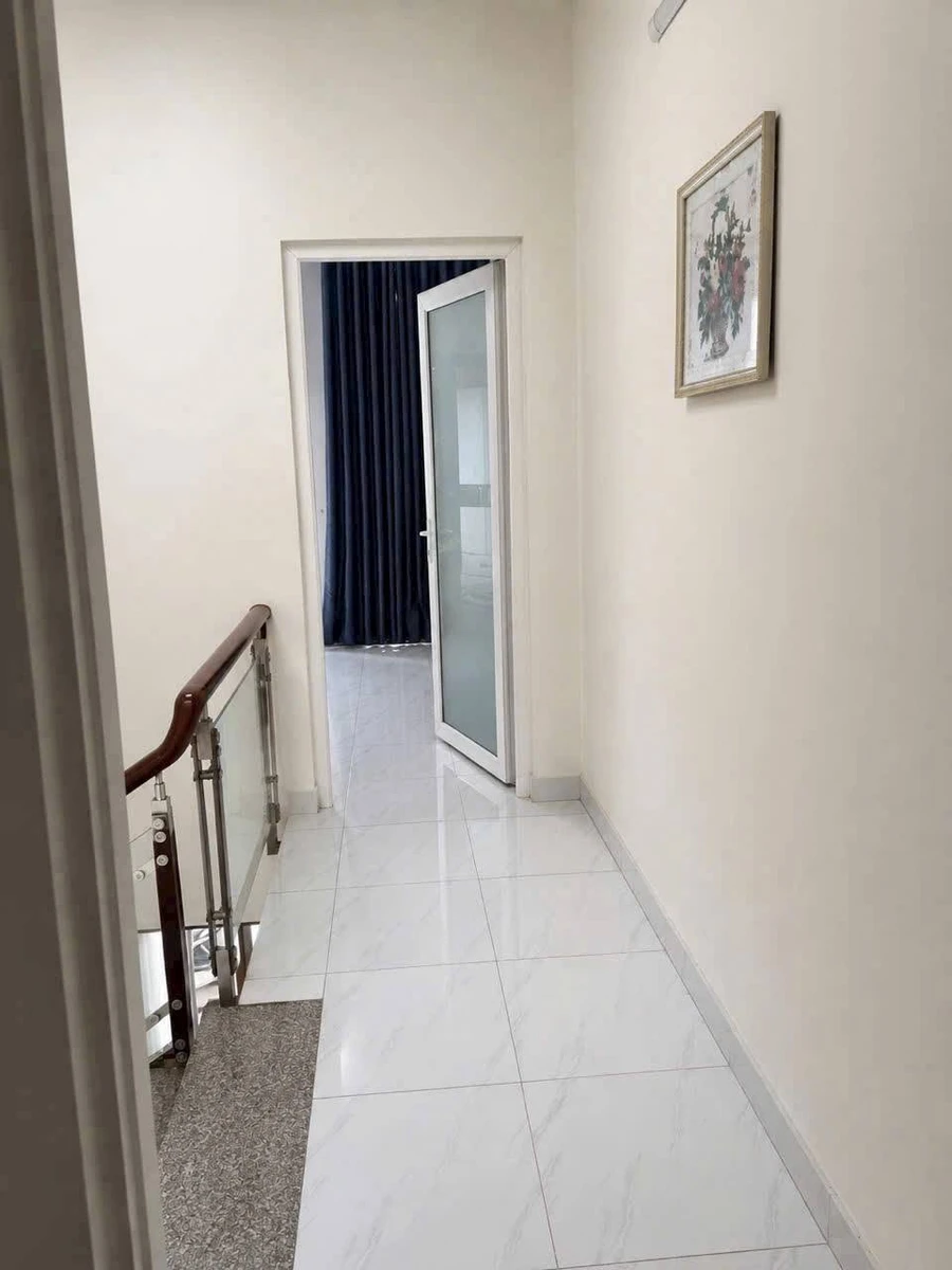 Bán nhà 2 tầng 52m2, 2PN 2WC, hẻm xe hơi đường 32, Linh Đông, Thủ Đức - Ảnh 1