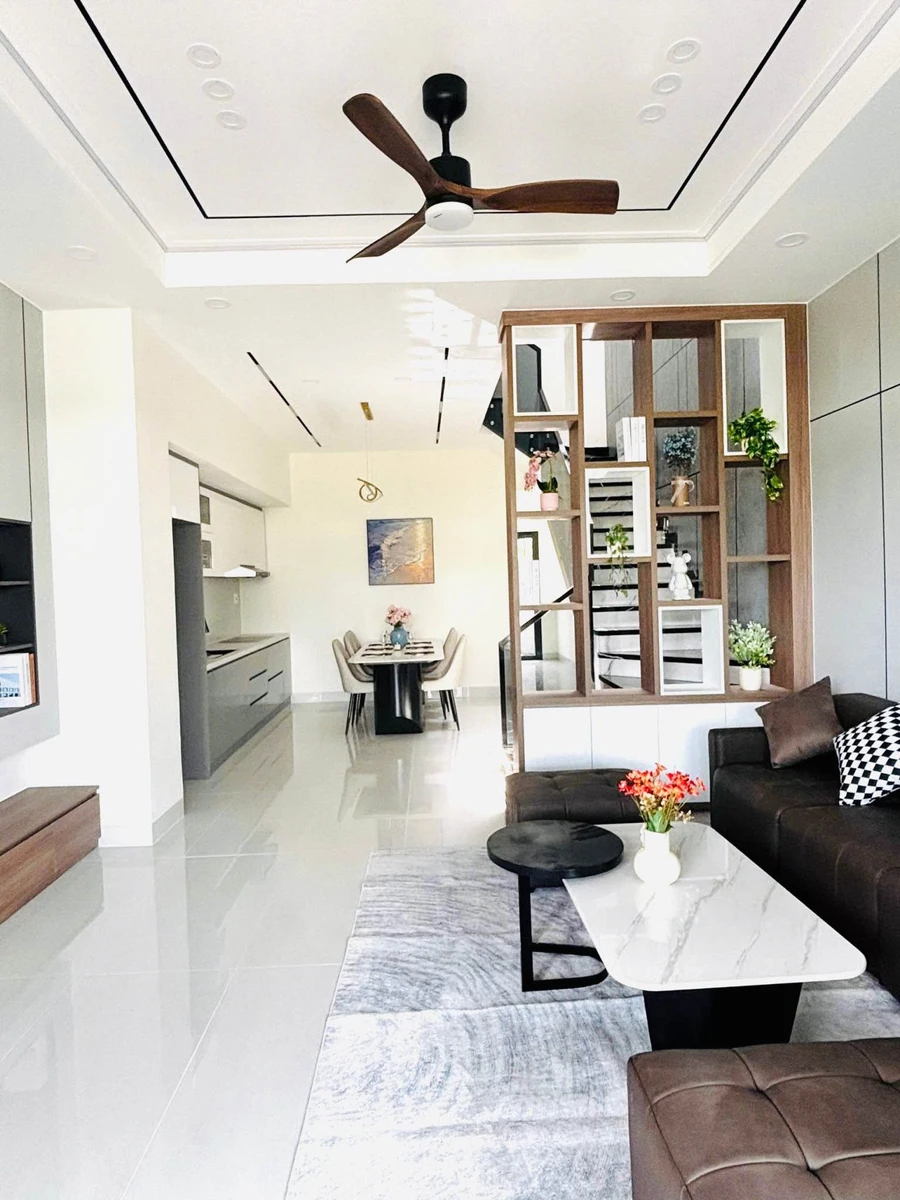 Bán nhà phố 3 phòng 105 m² Long Khánh - Ảnh thu nhỏ 3