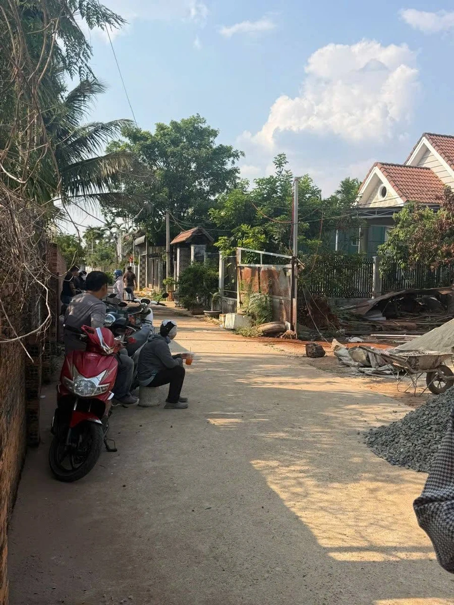 Bán lô đất thổ cư 4,6x29m hẻm Lê Cảnh Tuân, Phường Tân Hoà, giá 1 tỷ 7 - Ảnh thu nhỏ 2