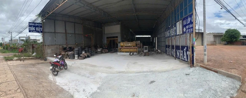 Cho thuê kho mặt tiền 300m2 Quốc lộ 1A, Bình Định