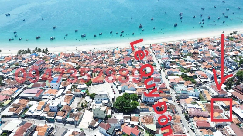Nhà bán 175m2 mặt tiền 9m gần biển Nha Trang hơn 2 tỷ