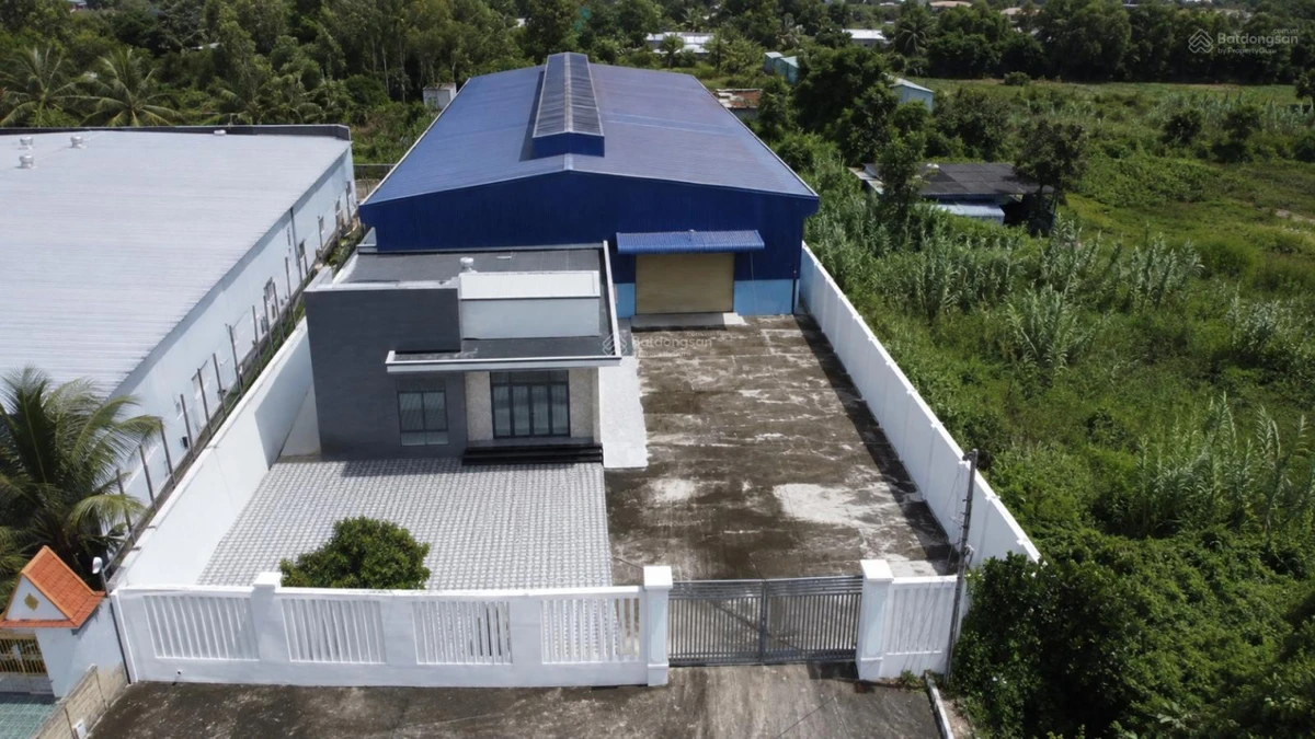 Gấp! Bán kho xưởng full SKC 2.363m2 gần QL80 đường container, có hoàn công, giảm mạnh 2 tỷ - Ảnh thu nhỏ 2