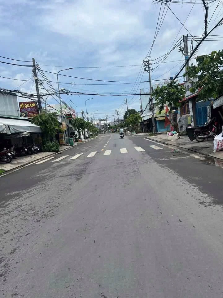 Bán nhà mặt tiền Phạm Thị Giây, Hóc Môn, 76m², 6.8 tỷ - Ảnh 1