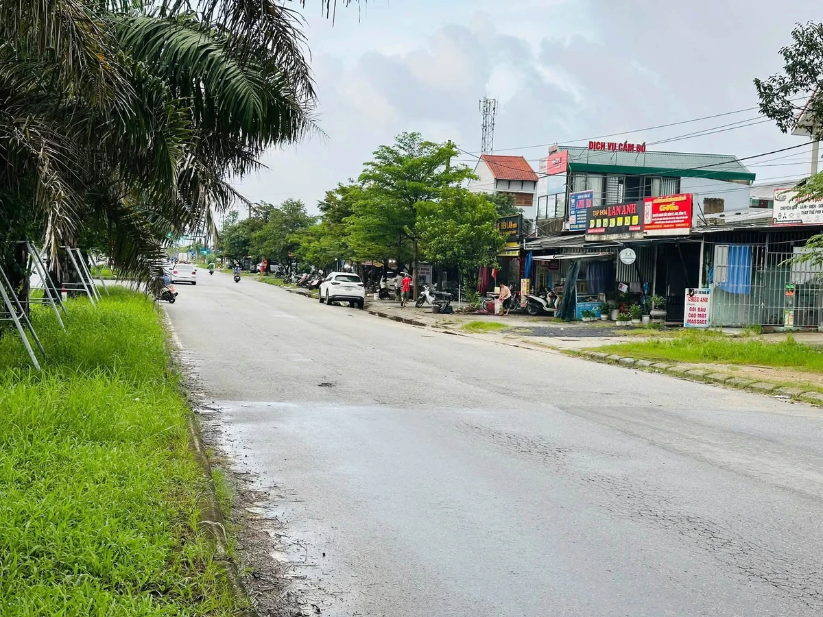 Bán nhà mặt tiền Võ Chí Công, Huế, 125,8m2, giá 4 tỷ - Ảnh thu nhỏ 4