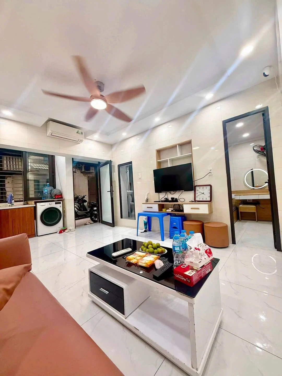 Bán căn hộ tầng 1, 50m², 2 phòng ngủ ở Hàng Mái trên 3 tỷ - Ảnh 1
