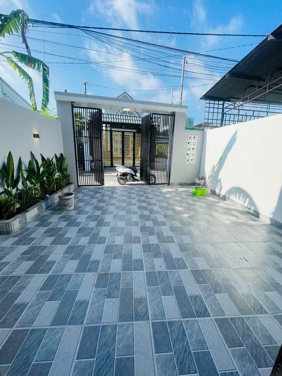 Bán nhà 3PN sổ riêng gần chợ Trảng Dài, DT 137.7m², giá 2.85 tỷ - Ảnh thu nhỏ 3