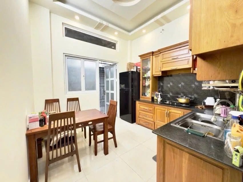 Bán nhà mặt tiền 45m2, 3PN, giá 5 tỷ, Phường 12, Tân Bình - Ảnh thu nhỏ 2