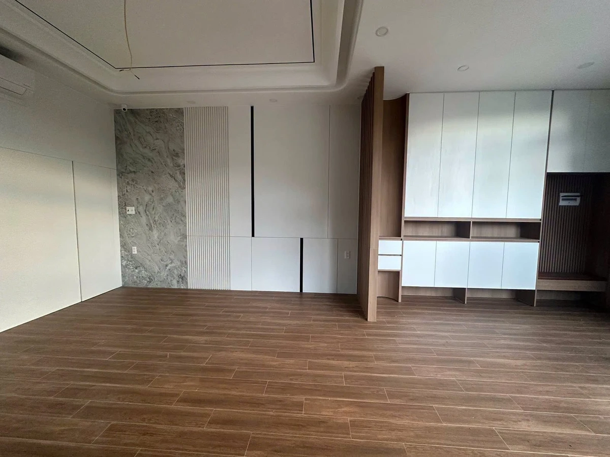 Cho thuê nhà góc 3 tầng 5PN, 440m², Nha Trang 35tr/tháng - Ảnh thu nhỏ 5