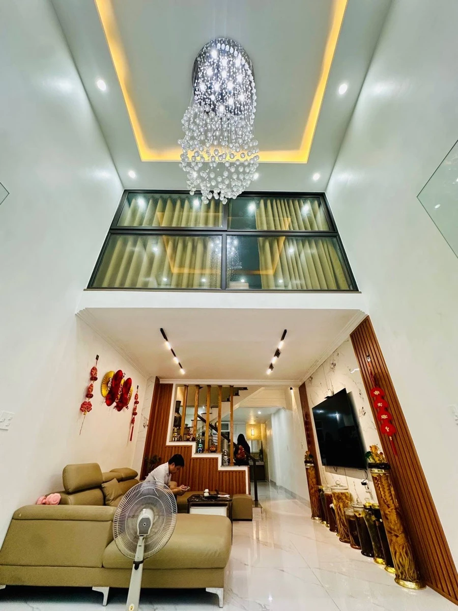 Bán nhà 4 tầng 30m mặt tiền Thiên Lôi, Quận 3 - Ảnh thu nhỏ 2