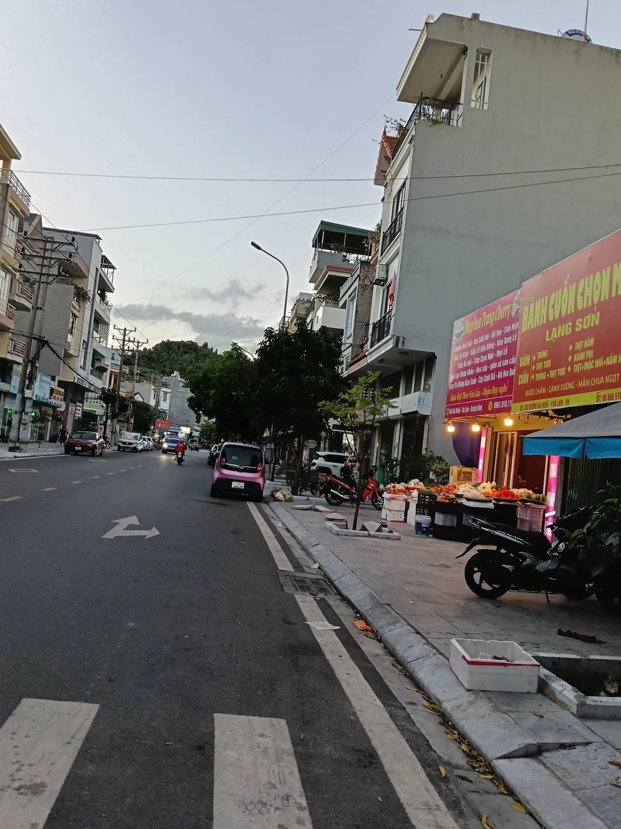 Bán nhà 4 tầng 55m2 Cao Thắng, Quận 1 - Ảnh 1