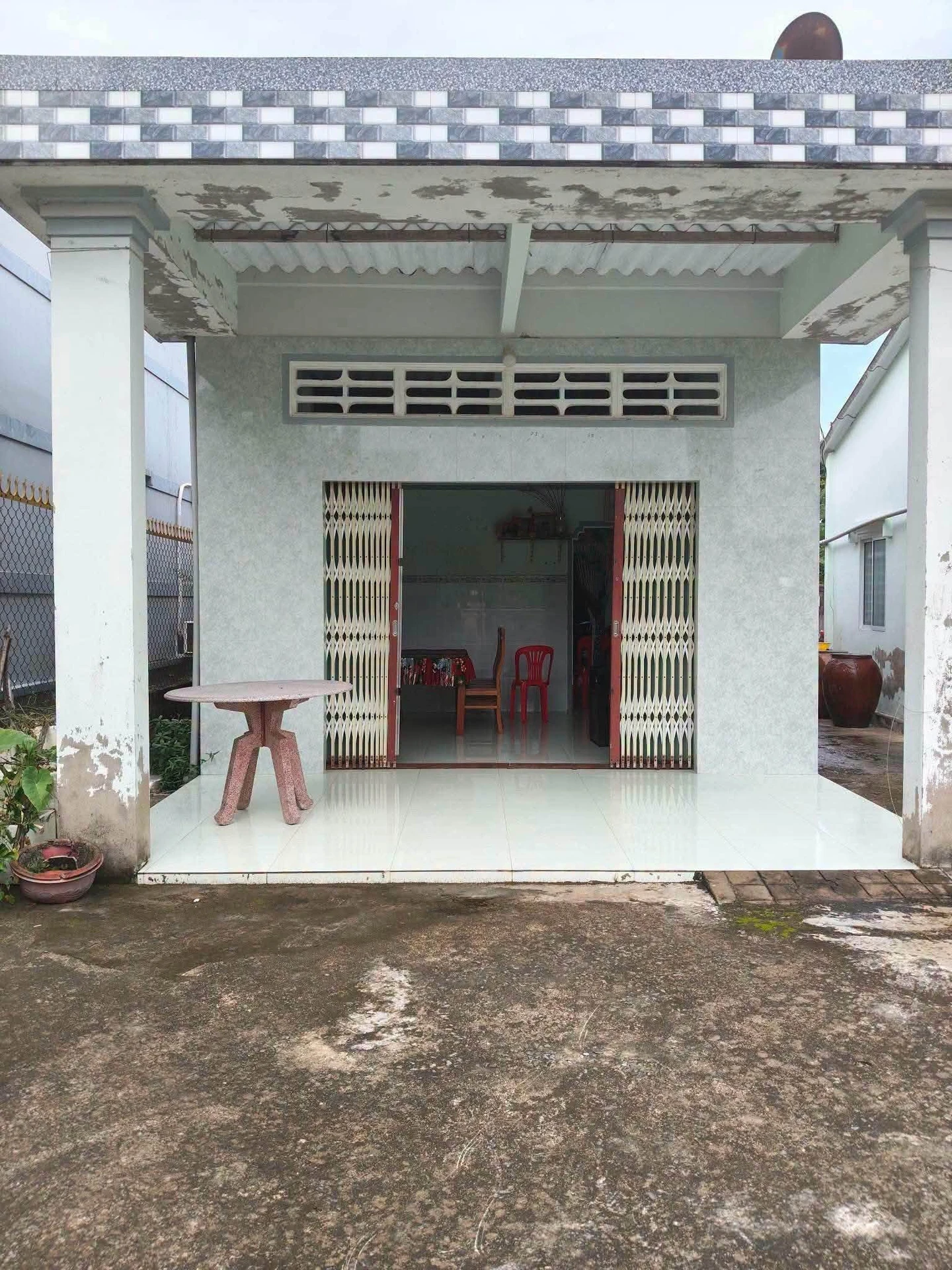 Bán nhà mặt tiền 199m² Xã Định Trung 650 triệu - Ảnh 1