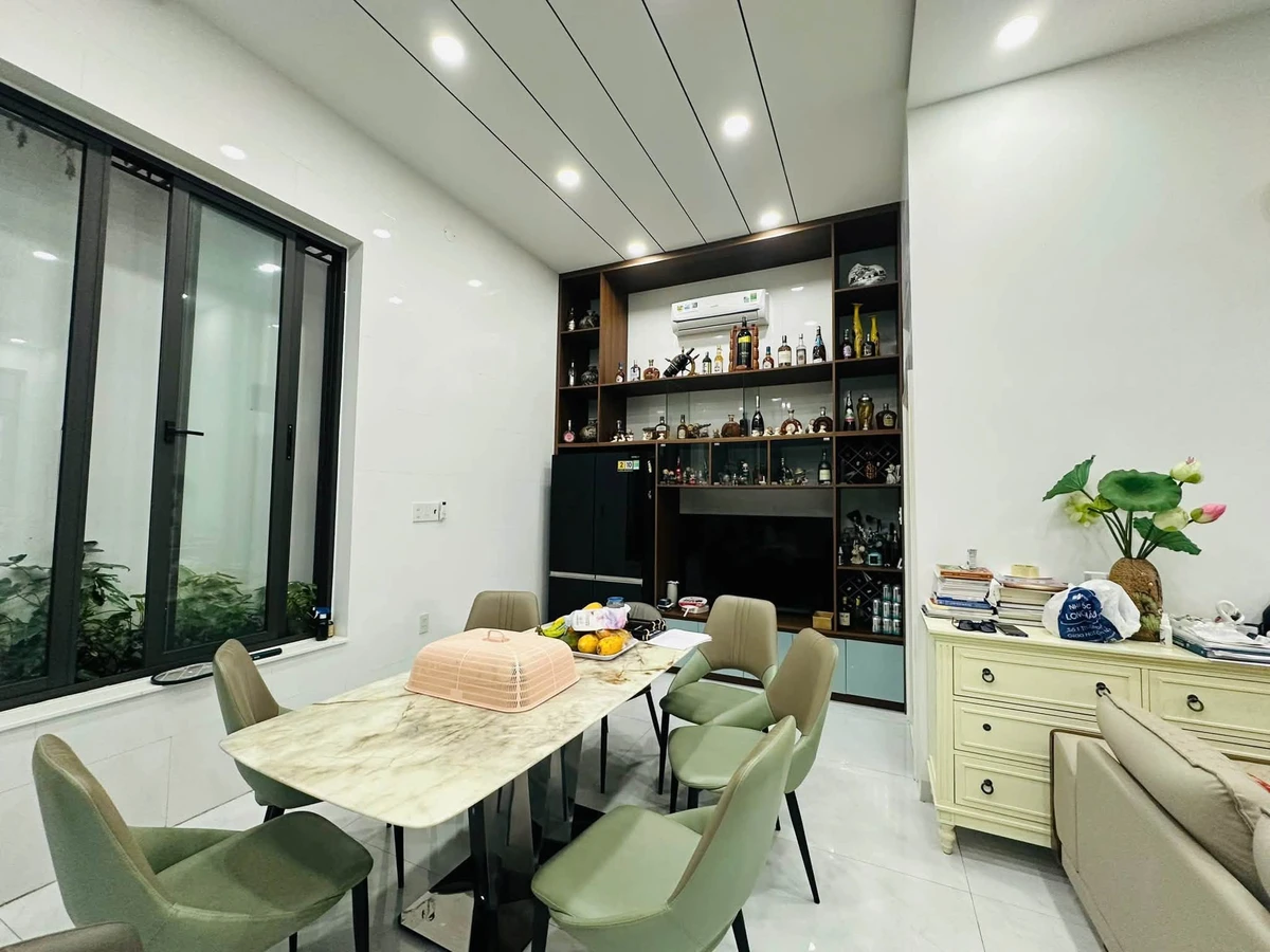 Bán biệt thự 5 phòng ngủ 411m² mặt tiền Lê Chân Nha Trang - Ảnh thu nhỏ 4